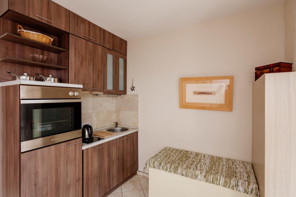 Celine'S Place By The Sea โกตอร์ ภายนอก รูปภาพ
